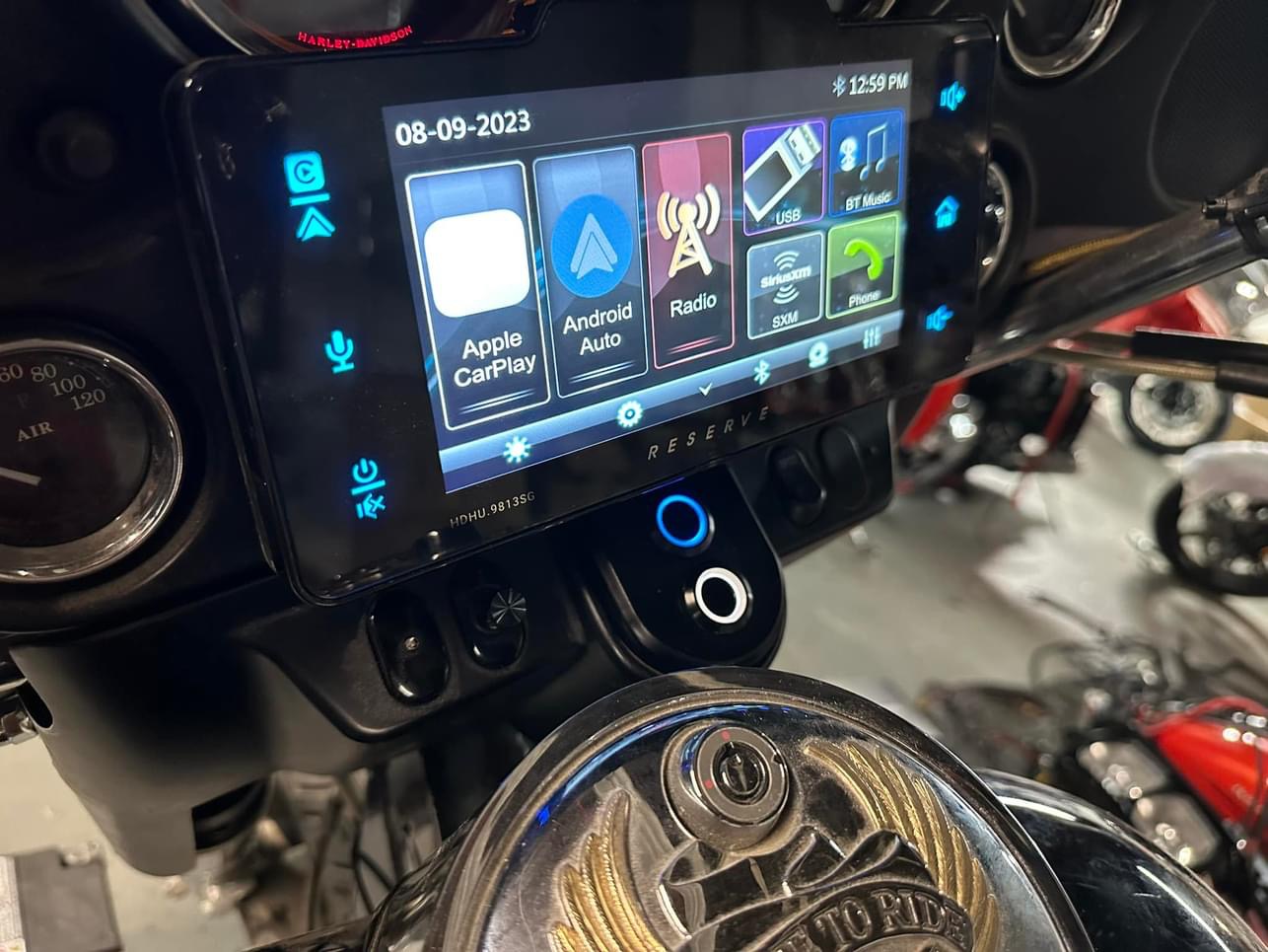 Pairadice cycles 1998-2013 Harley ROADGLIDE or STREETGLIDE - Push button Igntion/accesory system (2-button)